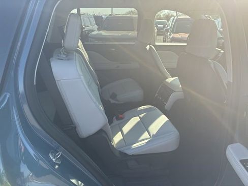 New 2026 Lincoln Aviator AWD image 27