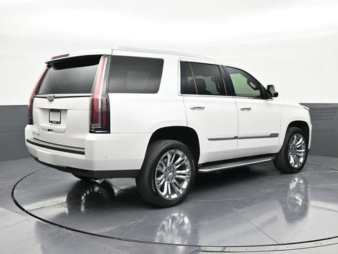 Used 2020 Cadillac Escalade 2WD image 5
