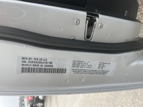 Used 2020 Dodge Charger SXT w/ Blacktop Package image 19