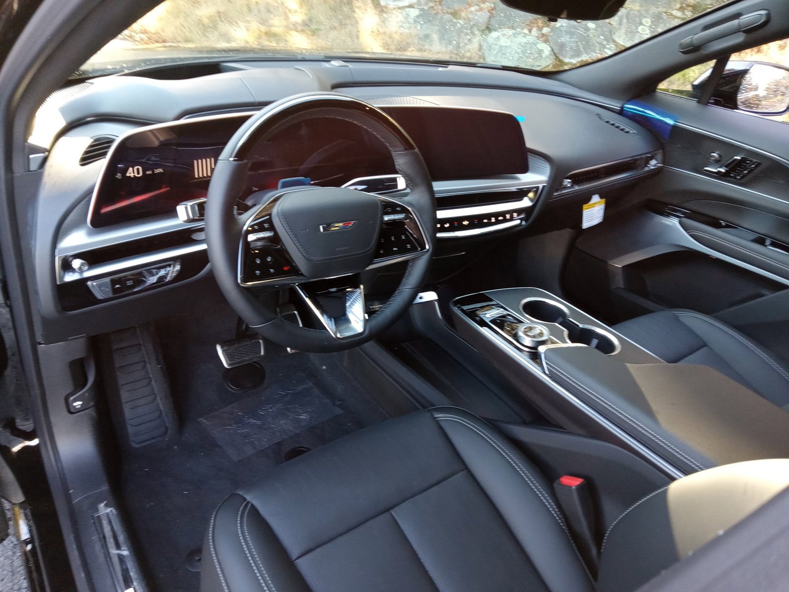 New 2026 Cadillac Lyriq V AWD/4WD image 12