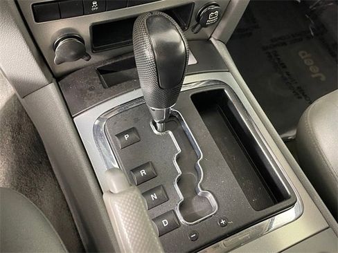 Used 2007 Jeep Grand Cherokee Laredo w/ Cargo Convenience Group image 9