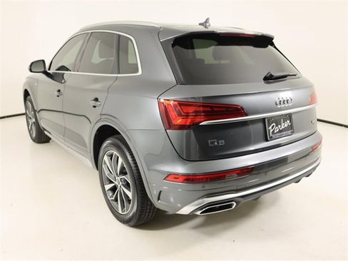 Certified 2022 Audi Q5 2.0T Premium Plus image 3