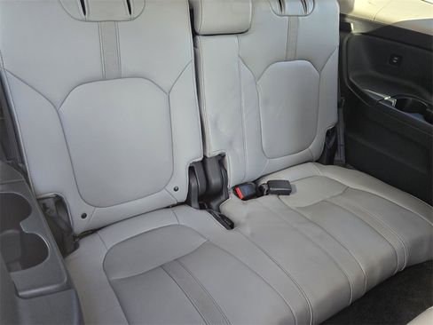 Certified 2024 Honda Pilot EX-L image 17