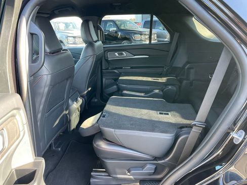 Used 2025 Ford Explorer ST-Line image 55