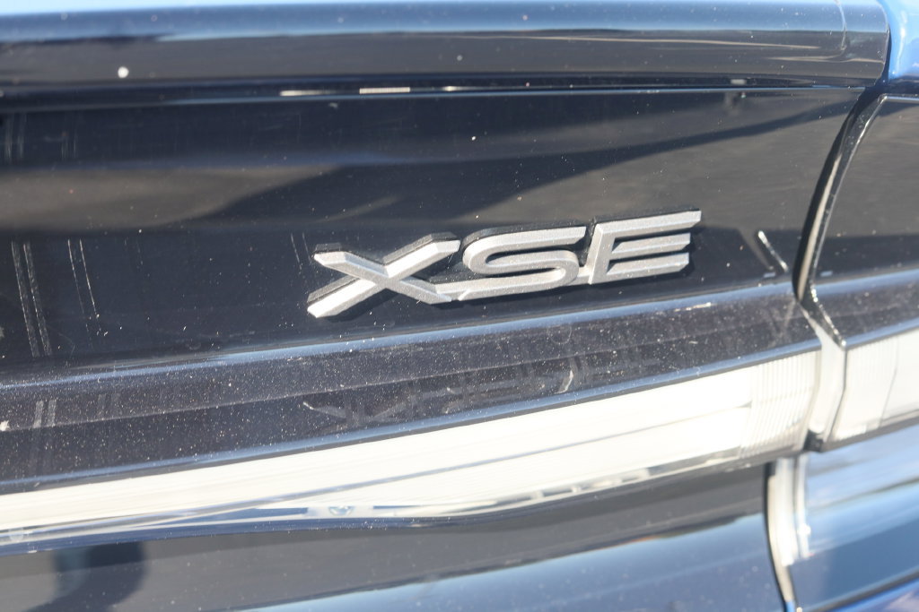 Used 2024 Toyota Prius Prime FWD image 32