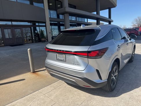 Used 2025 Lexus RX 350 Premium w/ Convenience Package image 3