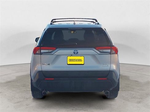 Used 2021 Toyota RAV4 XLE image 4