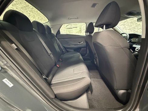 New 2026 Hyundai Elantra SE image 10