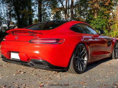 Used 2016 Mercedes-Benz AMG GT S image 8