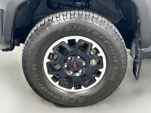 Used 2024 Toyota Tacoma TRD Off-Road AWD/4WD image 26