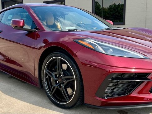 Used 2020 Chevrolet Corvette Stingray Preferred Cpe w/ 2LT Preferred Equipment Group RWD image 1