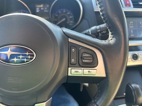 Used 2017 Subaru Outback 2.5i Premium image 19