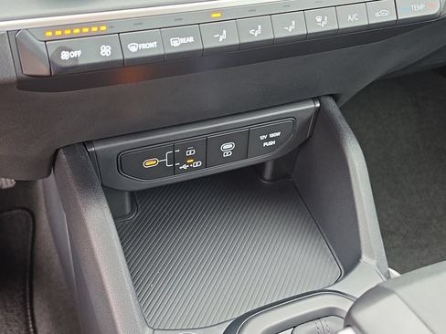 New 2026 Kia K4 FWD image 25