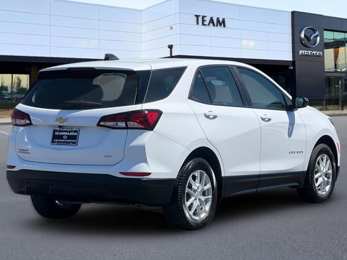 Used 2024 Chevrolet Equinox LS w/ Driver Confidence II Package AWD/4WD image 4