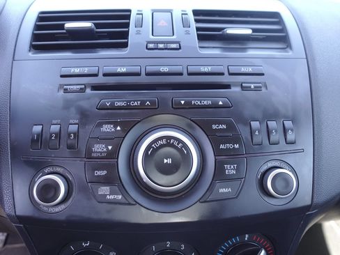 Used 2013 MAZDA MAZDA3 i SV FWD image 19