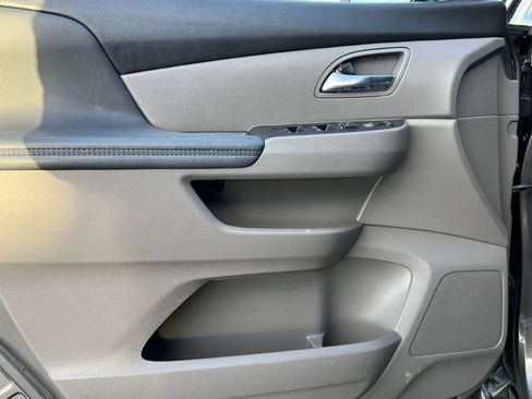 Used 2014 Honda Odyssey EX-L image 16