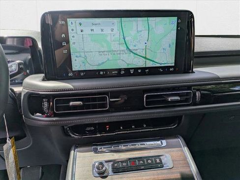 New 2025 Lincoln Aviator Reserve w/ Jet Appearance Package image 13