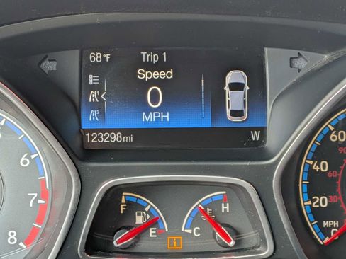 Used 2017 Ford Focus RS AWD/4WD image 27