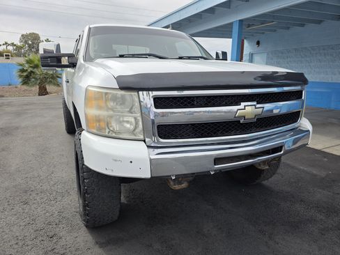 Used 2011 Chevrolet Silverado 1500 LS image 1