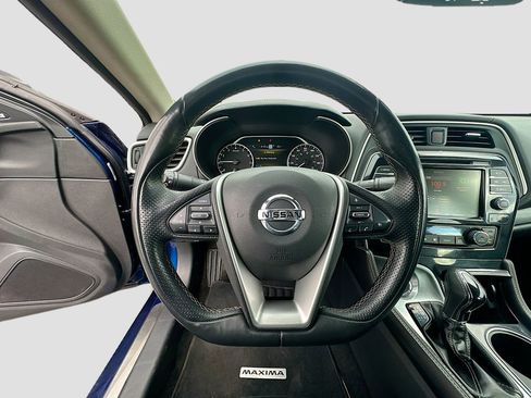 Used 2021 Nissan Maxima Platinum w/ Sport Mat Group FWD image 11