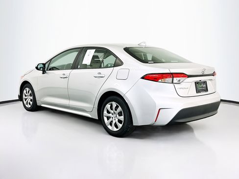 Used 2024 Toyota Corolla LE image 5