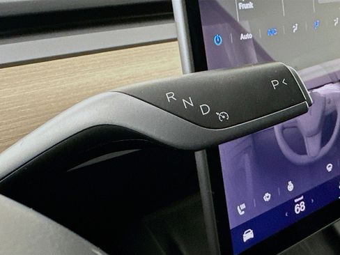 Used 2023 Tesla Model Y Long Range image 23