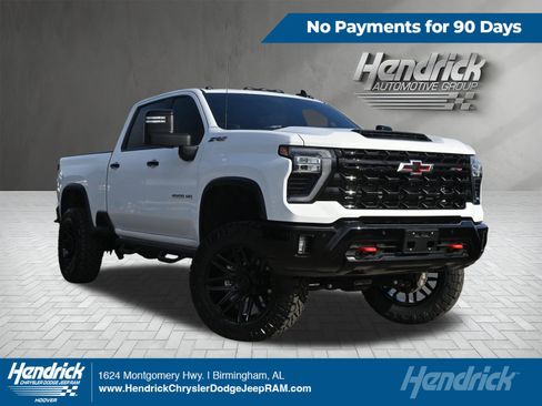 Used 2025 Chevrolet Silverado 2500 ZR2 w/ Technology Package AWD/4WD image 1