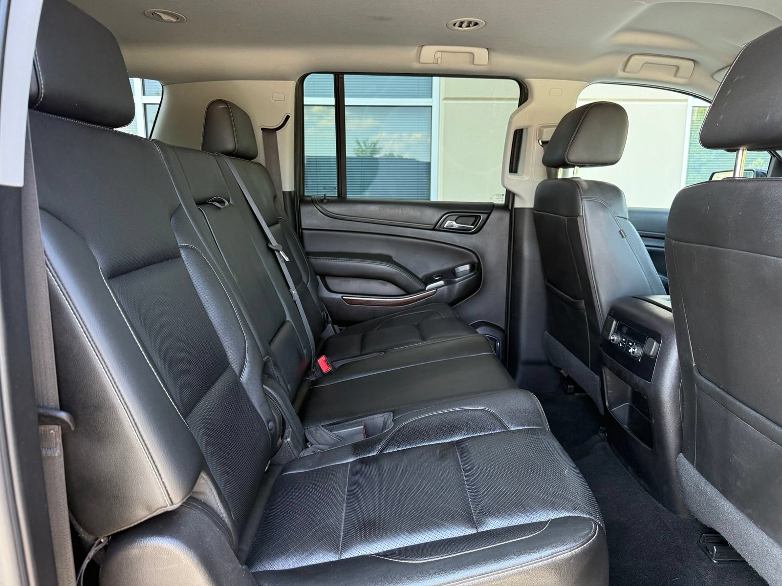 Used 2018 GMC Yukon XL SLT AWD/4WD image 38