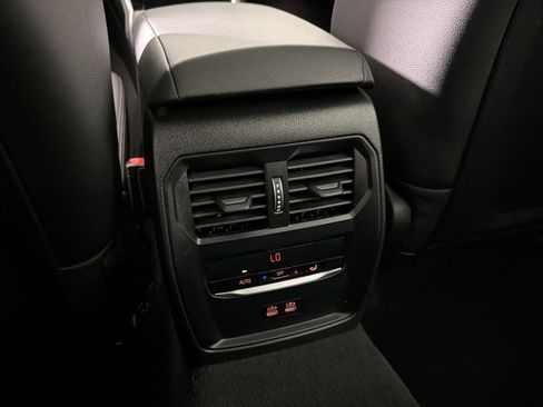 Used 2025 BMW 330i Sedan RWD image 30