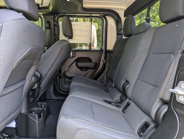 New 2026 Jeep Gladiator Sport AWD/4WD image 14