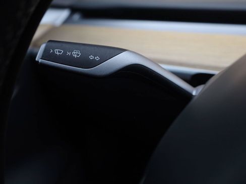 Used 2023 Tesla Model 3 Standard Range RWD image 32