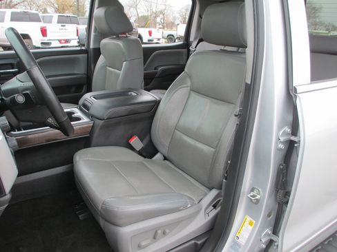 Used 2015 GMC Sierra 1500 SLT w/ SLT Crew Cab Value Package image 19