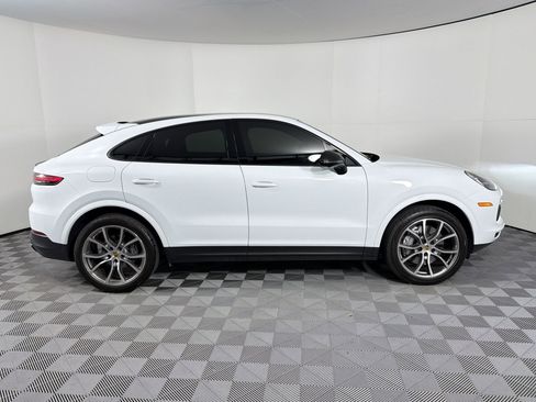 Certified 2021 Porsche Cayenne Coupe AWD/4WD image 8