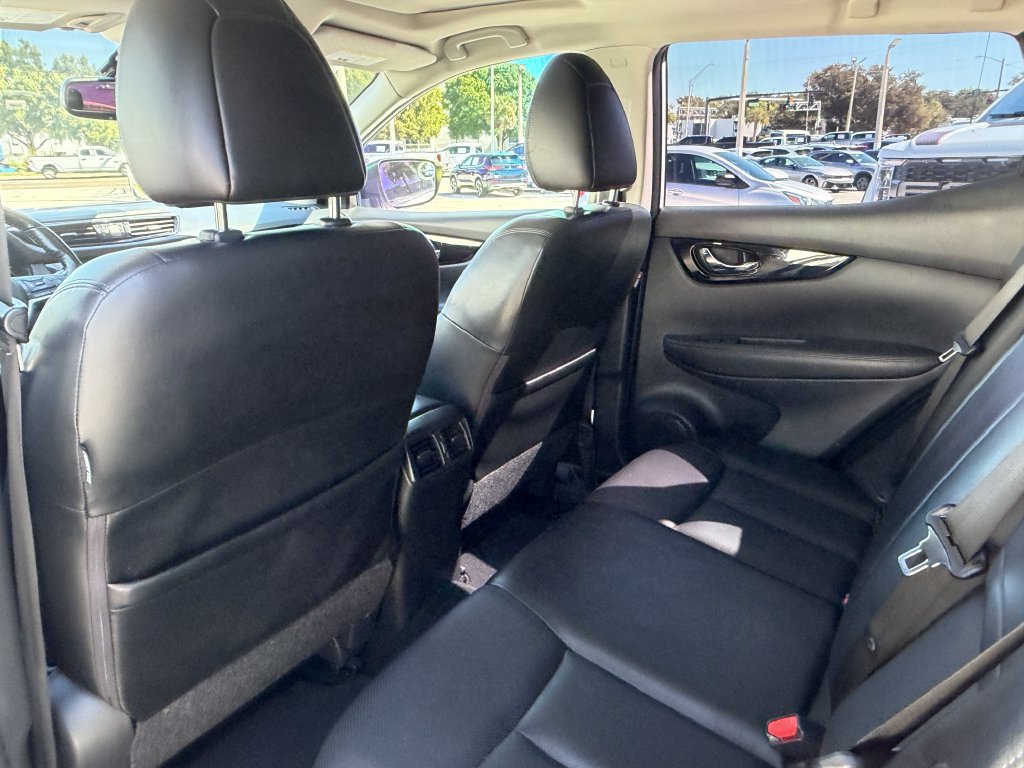 Used 2022 Nissan Rogue Sport SL w/ Premium Package AWD/4WD image 16