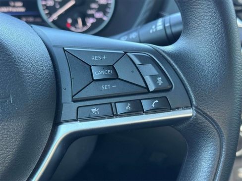 Certified 2025 Nissan Sentra SV image 22