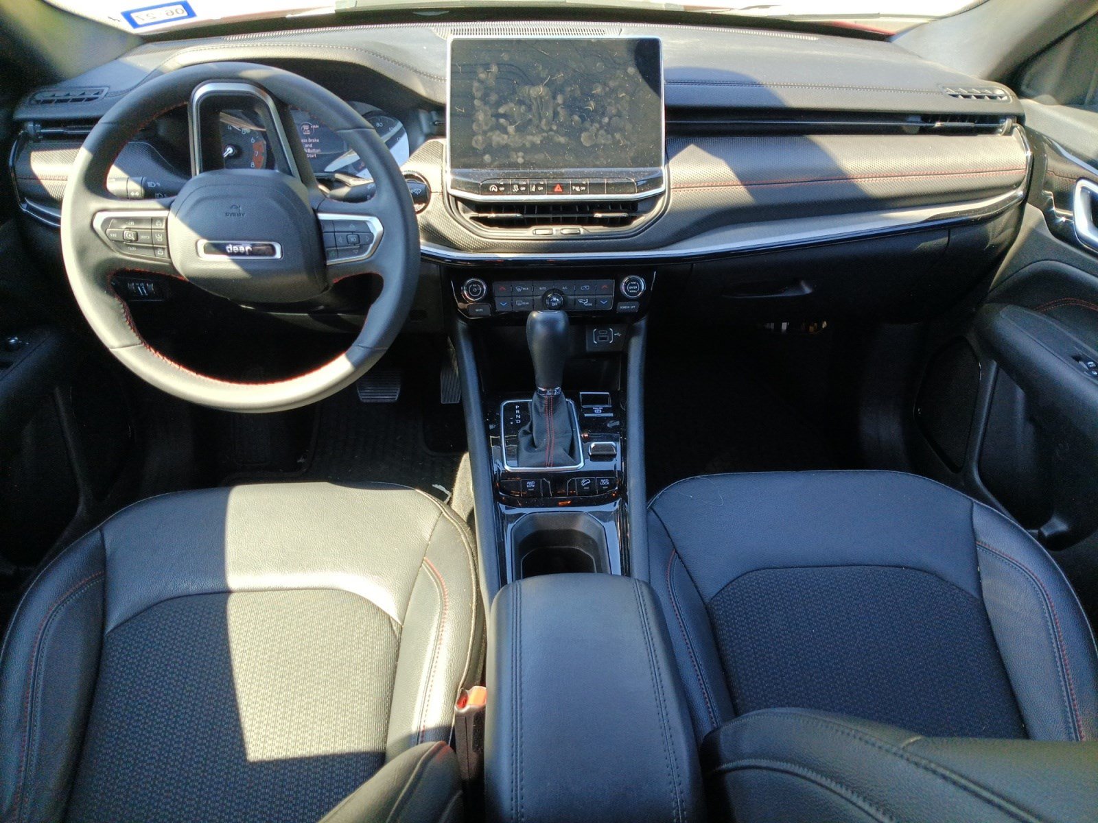 Used 2025 Jeep Compass Trailhawk AWD/4WD image 16