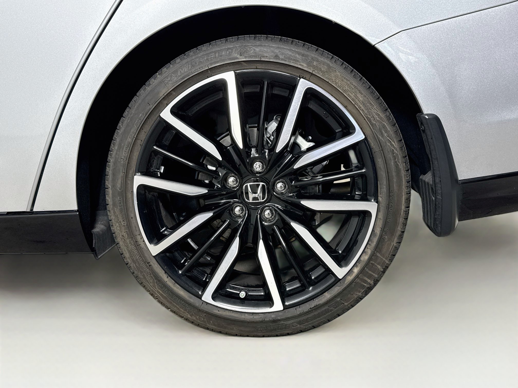 Used 2024 Honda Accord Touring image 37