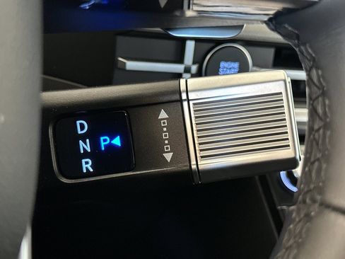 Certified 2025 Hyundai Santa Fe SEL image 32