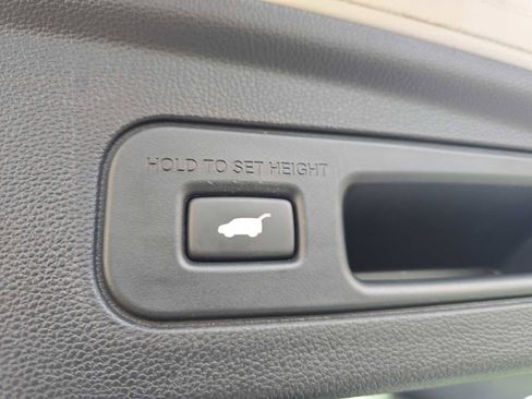 Used 2023 Acura MDX SH-AWD w/ Technology Package image 30