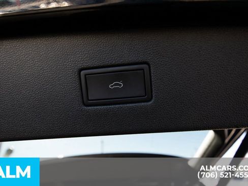 Used 2024 Volkswagen Tiguan SE image 12