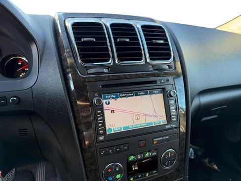 Used 2012 GMC Acadia Denali image 12