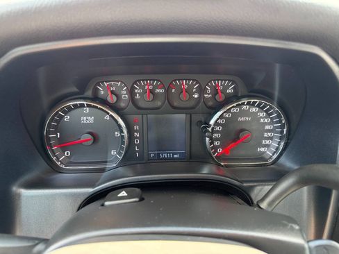 Used 2019 Chevrolet Silverado 2500 W/T AWD/4WD image 12