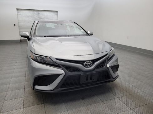 Used 2021 Toyota Camry SE image 14