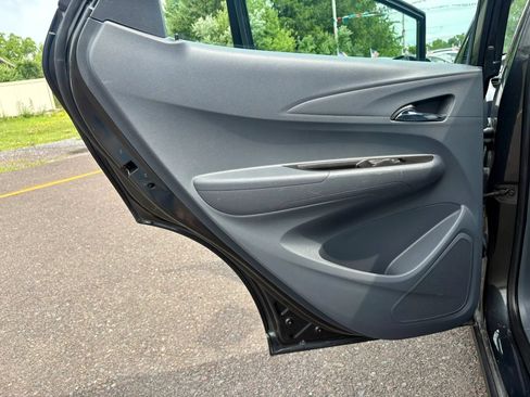 Used 2021 Chevrolet Bolt Premier w/ Infotainment Package FWD image 11