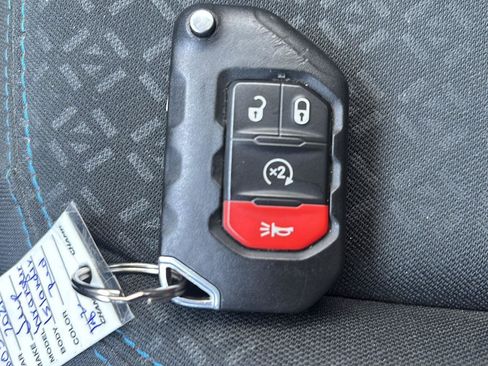 Used 2021 Jeep Wrangler Unlimited Sport AWD/4WD image 41