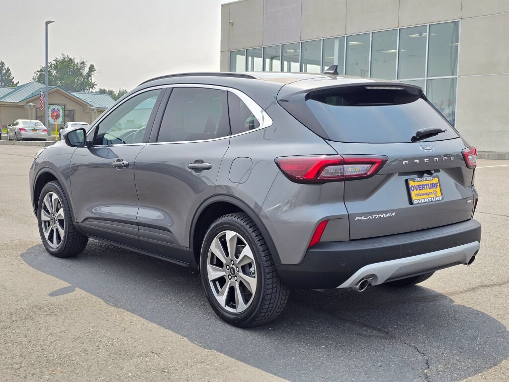 Used 2025 Ford Escape Platinum AWD/4WD image 3