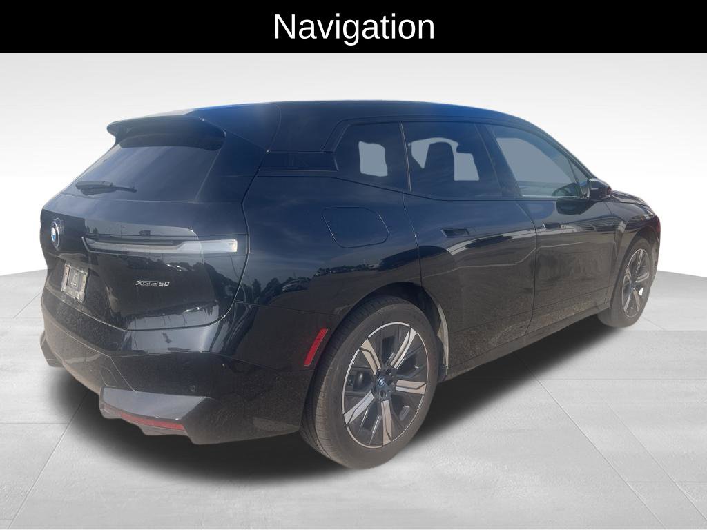 Used 2024 BMW iX xDrive50 w/ Sport Package AWD/4WD image 8
