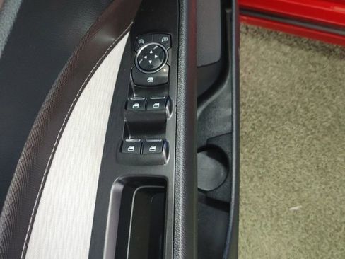 Used 2020 Ford Fusion SE w/ Equipment Group 151A image 16