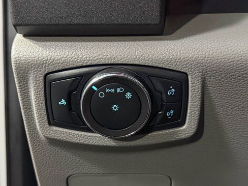 Used 2022 Ford F250 XL w/ Power Equipment Group image 30