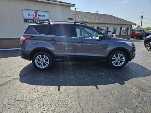 Used 2018 Ford Escape SE FWD image 31
